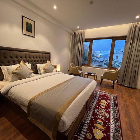 ホテル The Pangong レー エクステリア 写真